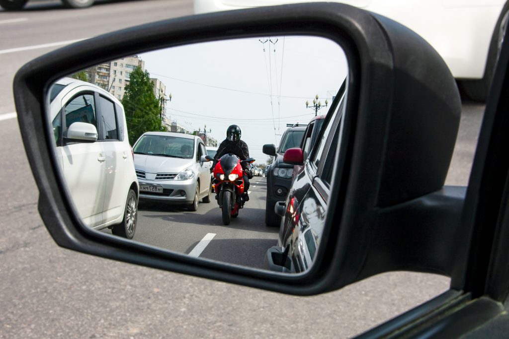 10 Essential Tips for Safer Motorcycle Riding: Boost Your Skills and Confidence on the Road 3