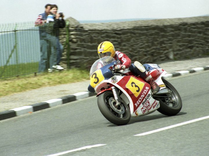 Joey Dunlop 1984 Formula 1 TT - 10 Greatest Isle of Man TT races