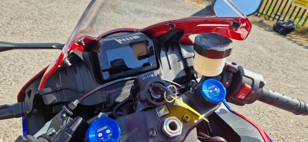 Bike Review - Honda CBR 600 RR (2024-2025) IT'S BACK! 5