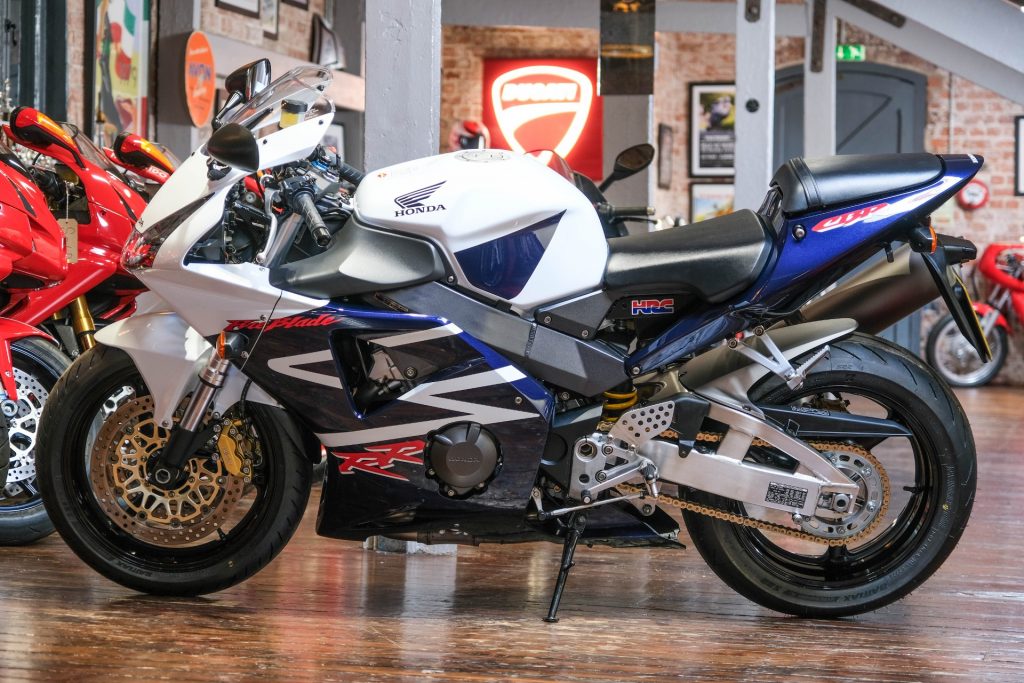Honda CBR954RR Fireblade (2002–2003)